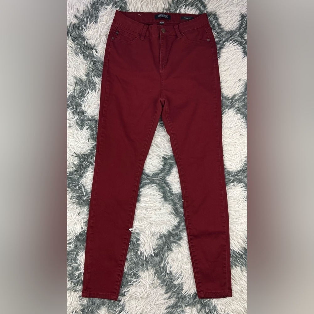 Judy Blue Women's Skinny Fit Jeans Burgundy Size 9/29